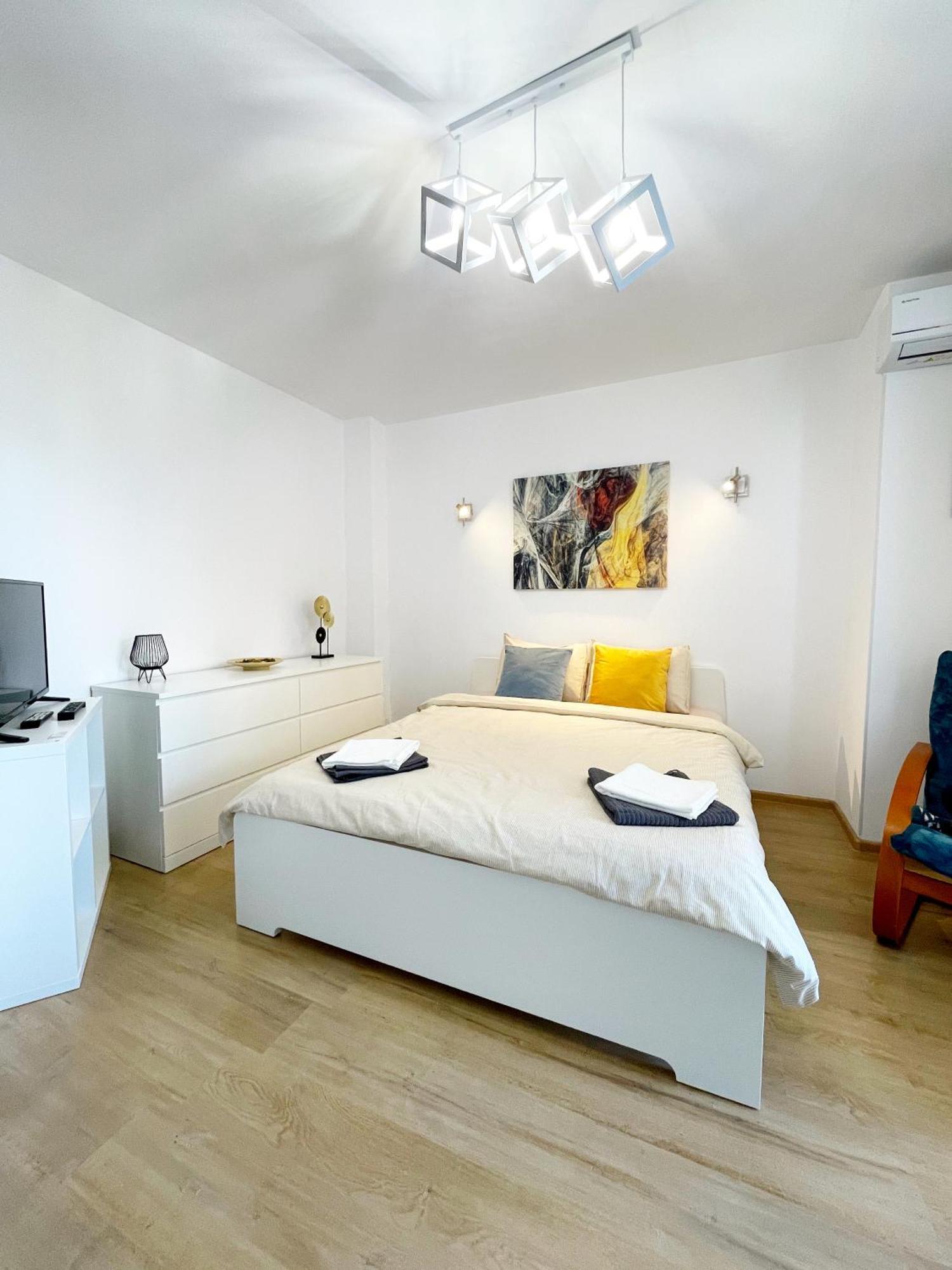 Alegro Studio Apartment Bucarest Esterno foto